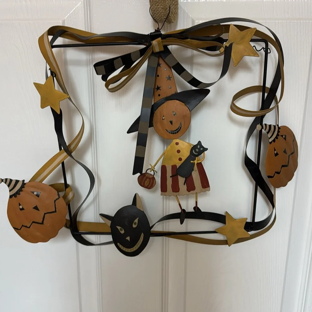 Halloween Wreath Metal